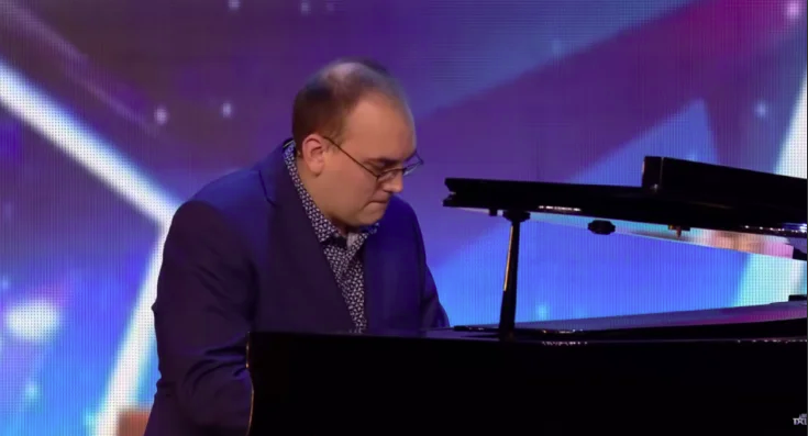 Ethan’s Unexpected Performance Leaves the Audience Speechless as a Surprise Musical Moment Takes Over the Stage Ethan’s Unexpected Performance Leaves the Audience Speechless as a Surprise Musical Moment Takes Over the Stage